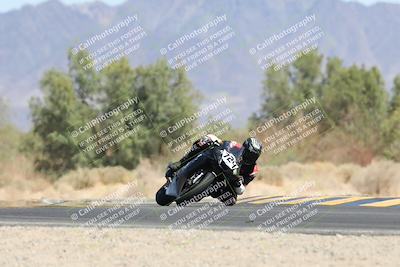 media/Apr-20-2025-CVMA (Sun) [[39090e8767]]/Race 16-Formula Middleweight/